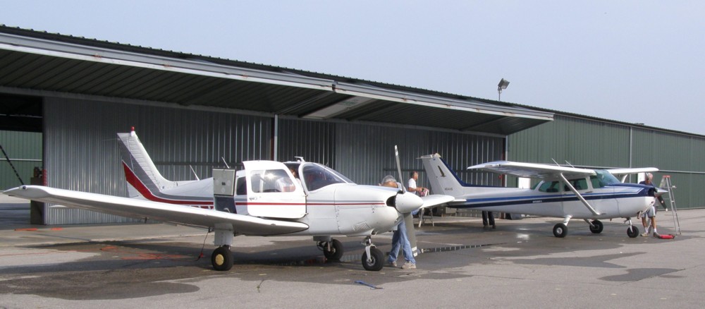 Plane wash event - members washing our Archer and Cessna